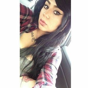 Meet your Posher, Alejandra